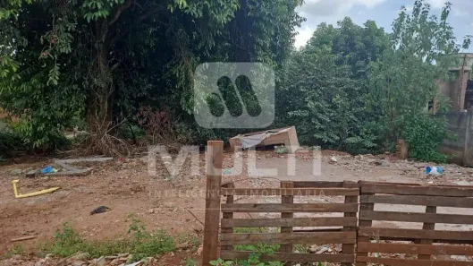 Lote/Terreno com 1 Quarto à venda, 1775m² no Pacaembu, Uberlândia