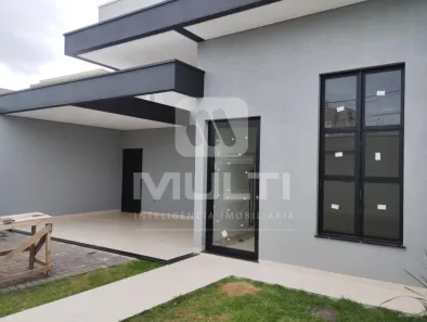 Casa com 3 Quartos à venda, 159m² no Laranjeiras, Uberlândia