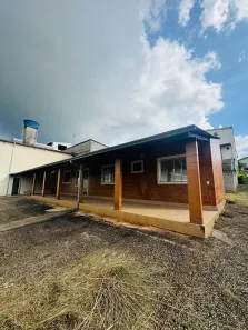 Casa com 2 Quartos para alugar, 152m² no Parque 9 de Julho, São Roque