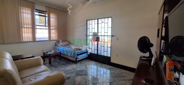 Casa com 3 Quartos à venda, 140m² no Sagrada Família, Belo Horizonte