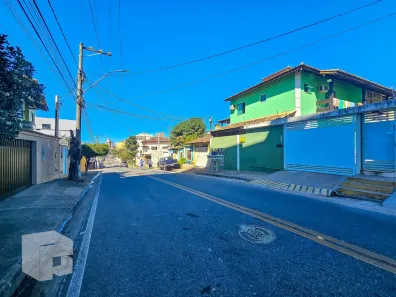 Casa com 2 Quartos à venda, 71m² no Novo Horizonte, Macaé