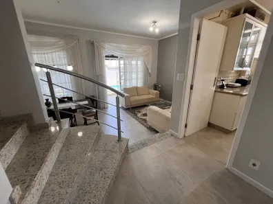 Casa com 4 Quartos à venda, 254m² no Agronômica, Florianópolis
