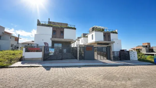 Casa de Condomínio com 2 Quartos à venda, 98m² no , Garopaba