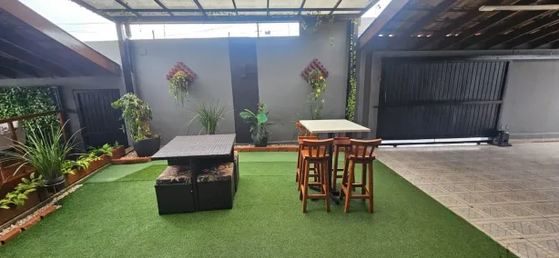 Casa com 2 Quartos à venda, 155m² no Jardim Esperança, Londrina