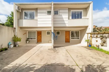 Sobrado com 3 Quartos à venda, 126m² no Tingui, Curitiba