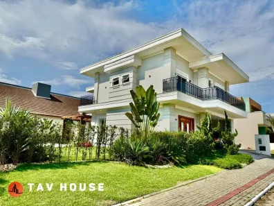 Casa com 4 Quartos à venda, 250m² no Centro, Balneário Piçarras
