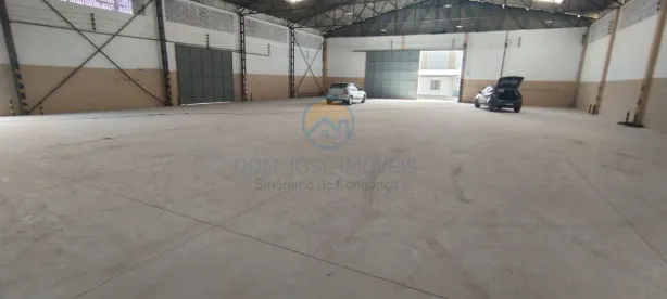 Galpão/Depósito/Armazém à venda, 850m² no Jardim Três Marias, Taboão da Serra