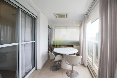 Apartamento com 2 Quartos à venda, 80m² no Vila Nova Conceição, São Paulo