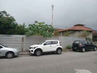 Lote/Terreno para alugar, 675m² no Centro, Macaé