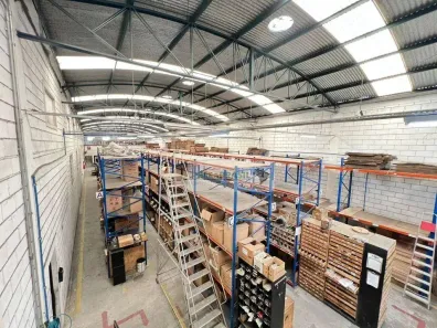 Galpão/Depósito/Armazém para alugar, 800m² no Distrito Industrial, Bom Jesus dos Perdões