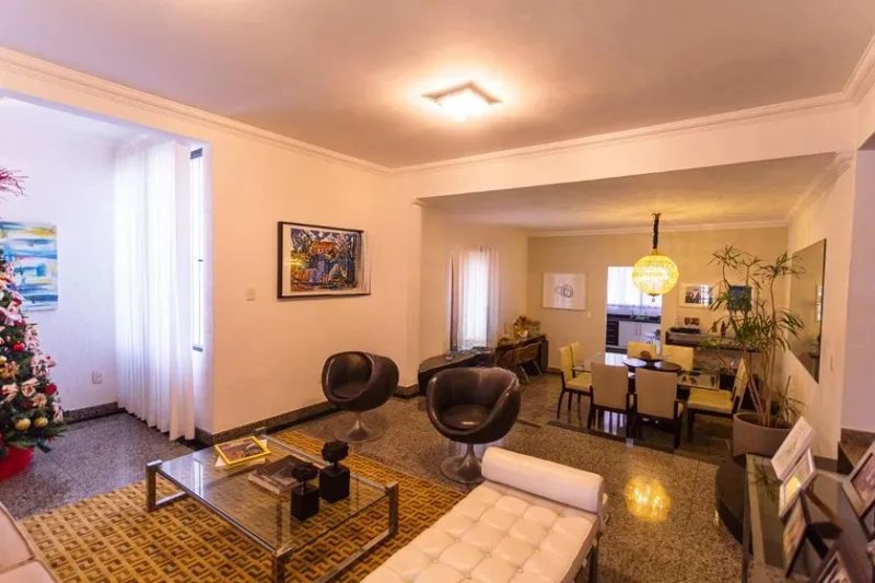 Casa com 3 quartos — Fernão Dias, Belo Horizonte