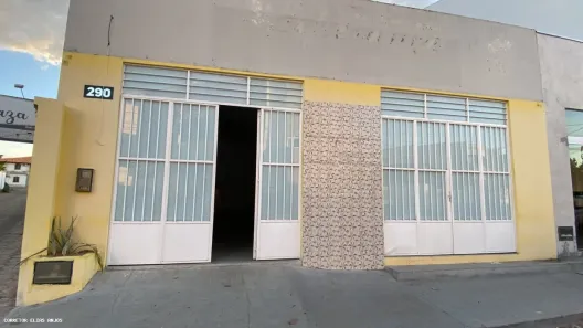 Imóvel Comercial para alugar, 200m² no , Guanambi