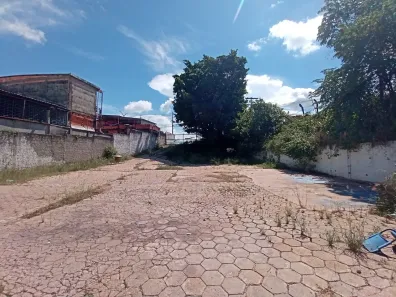 Galpão/Depósito/Armazém para alugar, 750m² no Crespo, Manaus