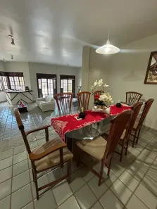 Casa com 4 Quartos para alugar, 380m² no Candelária, Natal