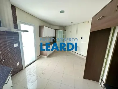 Sobrado com 4 Quartos à venda, 459m² no Jardim Quarto Centenário, Campinas