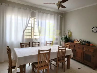 Casa com 3 Quartos à venda, 175m² no Centro, Bauru