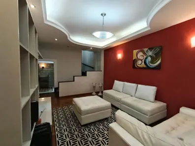 Casa com 3 Quartos à venda, 268m² no Carlos Prates, Belo Horizonte