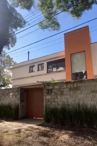 Sobrado com 1 Quarto para alugar, 500m² no Jardim Social, Curitiba