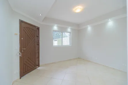 Sobrado com 3 Quartos para alugar, 180m² no Pilarzinho, Curitiba