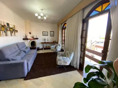 Casa com 3 Quartos à venda, 374m² no Capoeiras, Florianópolis