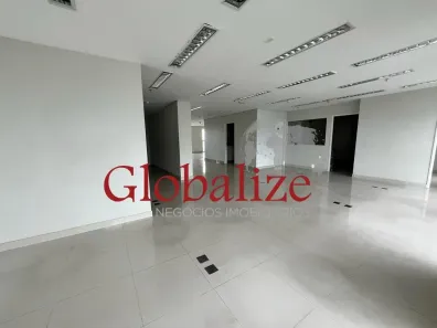 Ponto Comercial à venda, 200m² no Boqueirão, Santos