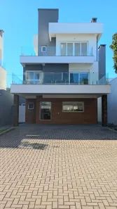 Casa de Condomínio com 3 Quartos para alugar, 300m² no Pedra Redonda, Porto Alegre