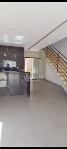 Sobrado com 3 Quartos à venda, 164m² no Laranjeiras, Uberlândia