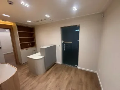 Sala Comercial para alugar, 200m² no Centro, Itajaí