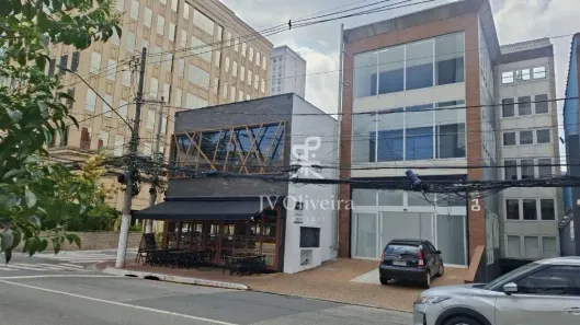 Prédio Comercial para alugar, 810m² no Chácara Santo Antônio (Zona Sul), São Paulo