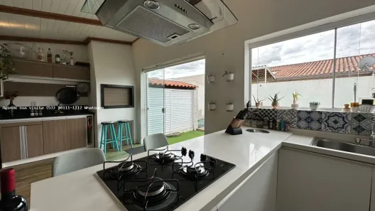 Casa de Condomínio com 2 Quartos à venda, 143m² no Três Vendas, Pelotas