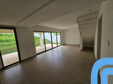 Casa de Condomínio com 3 Quartos à venda, 150m² no Jardins Nápoles, Senador Canedo