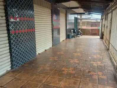 Prédio Residencial com 5 Quartos à venda, 300m² no Recanto das Emas, Brasília