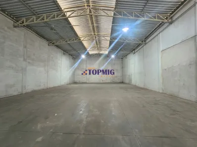 Galpão/Depósito/Armazém para alugar, 475m² no Vila Beneves, Contagem