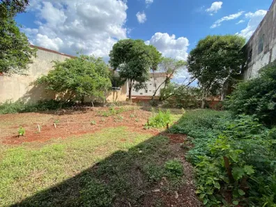 Lote/Terreno à venda, 700m² no Country, Cascavel