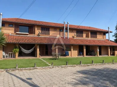 Apartamento com 2 Quartos para alugar, 60m² no Campeche, Florianópolis