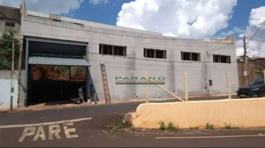 Prédio Comercial para alugar, 540m² no Cravinhos, Cravinhos