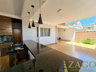 Casa com 3 Quartos à venda, 250m² no Vila Rezende, Franca