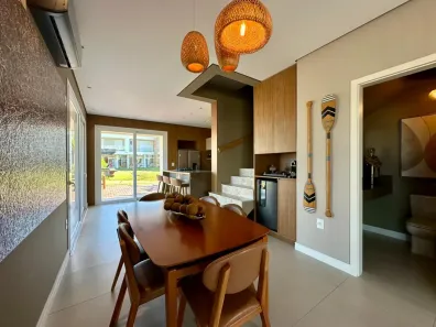 Casa de Condomínio com 4 Quartos à venda, 173m² no Zona Nova, Capão da Canoa