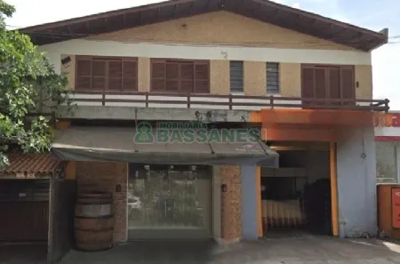 Casa com 1 Quarto para alugar, 70m² no São José, Caxias do Sul