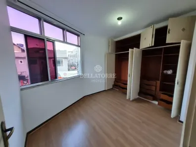 Apartamento com 2 Quartos para alugar, 60m² no Várzea, Teresópolis