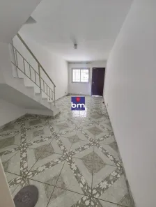 Casa com 2 Quartos à venda, 63m² no Parque Marabá, Taboão da Serra