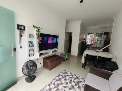 Casa com 2 Quartos à venda, 47m² no Parque Xangri-Lá, Contagem