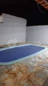 Casa com 3 Quartos à venda, 155m² no Jardim Patrícia, Uberlândia