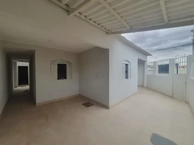 Casa com 3 Quartos à venda, 150m² no Santa Maria, Brasília