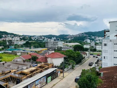 Apartamento com 2 Quartos à venda, 67m² no Pantanal, Florianópolis