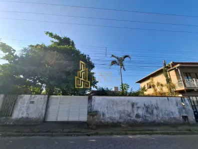 Lote/Terreno à venda, 337m² no Centro, Navegantes