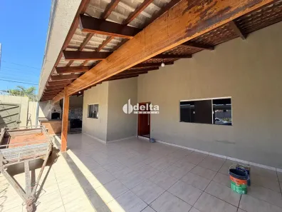 Casa com 3 Quartos para alugar, 153m² no Alto Umuarama, Uberlândia