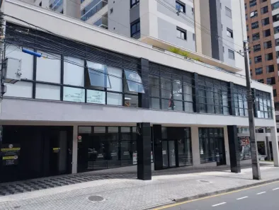 Ponto Comercial à venda, 211m² no Cabral, Curitiba
