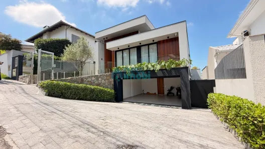 Casa com 3 Quartos à venda, 225m² no Pedra Branca, Palhoça