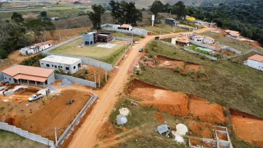 Lote/Terreno à venda, 600m² no Águas de Igaratá, Igaratá